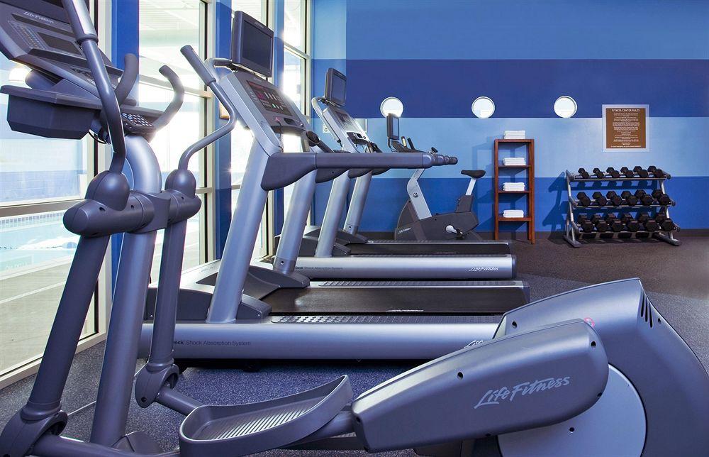 Holiday Inn Express Columbus Airport Easton Εξωτερικό φωτογραφία