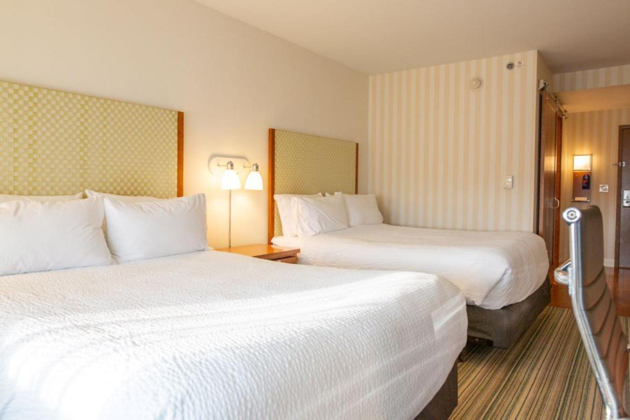 Holiday Inn Express Columbus Airport Easton Εξωτερικό φωτογραφία
